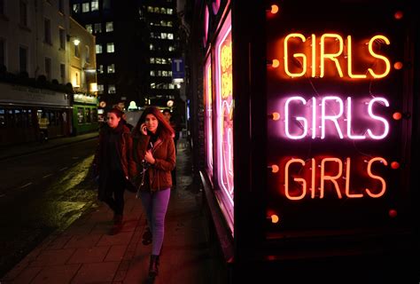 Adultwork and Vivastreet ban: British sex workers fear for their ...